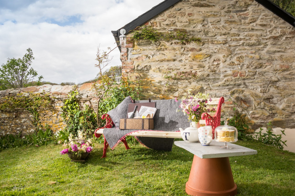 mala-kamena-kuca-za-odmor-9