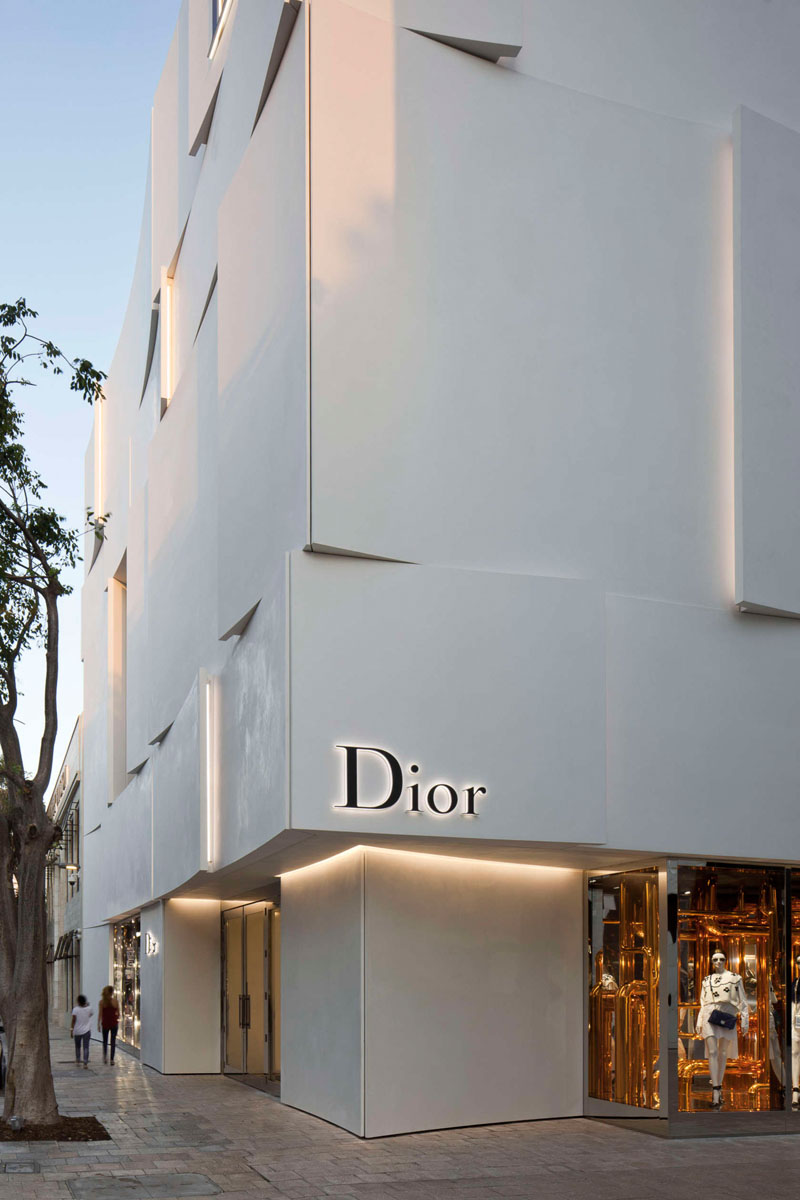 Divna fasada novootvorene Diorove trgovine