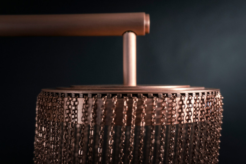 luster poput raskošne ogrlice