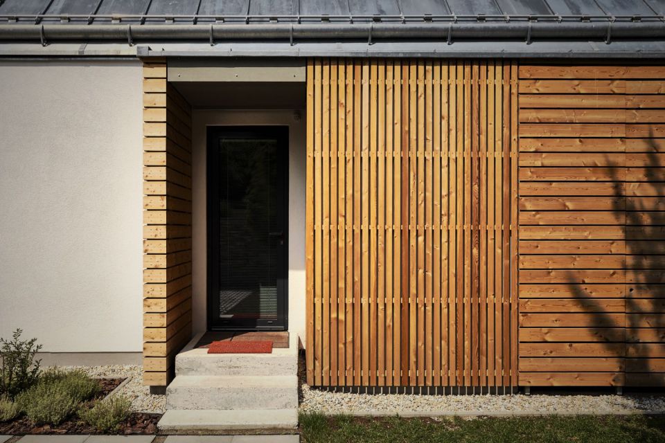 Jednostavna kuća površine 70 m² by Jaro Krobot