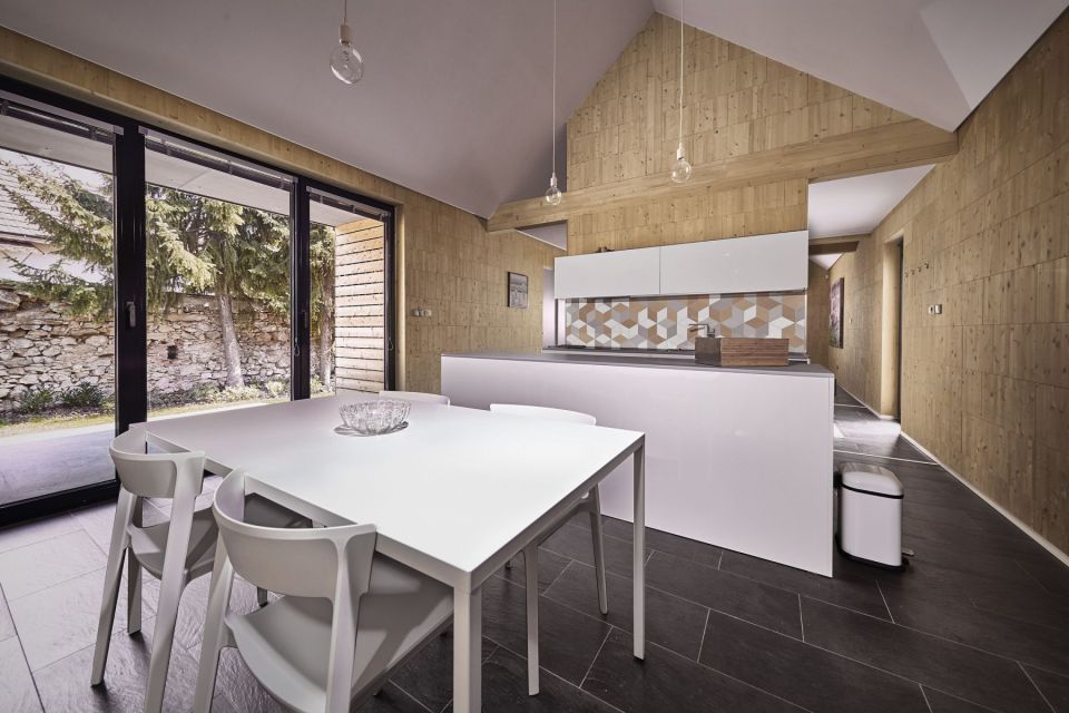 Jednostavna kuća površine 70 m² by Jaro Krobot