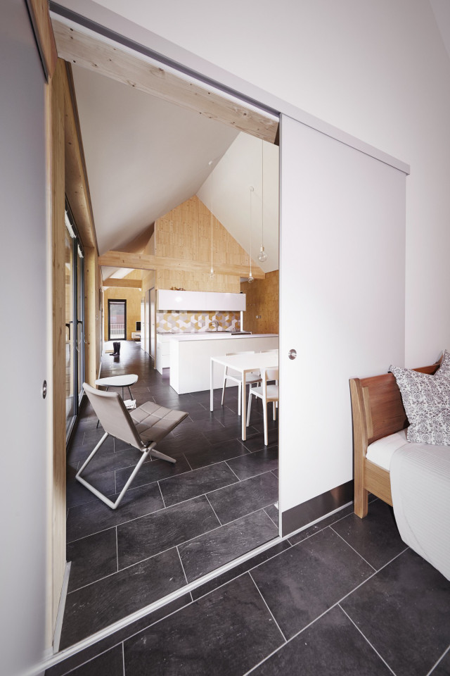 Jednostavna kuća površine 70 m² by Jaro Krobot