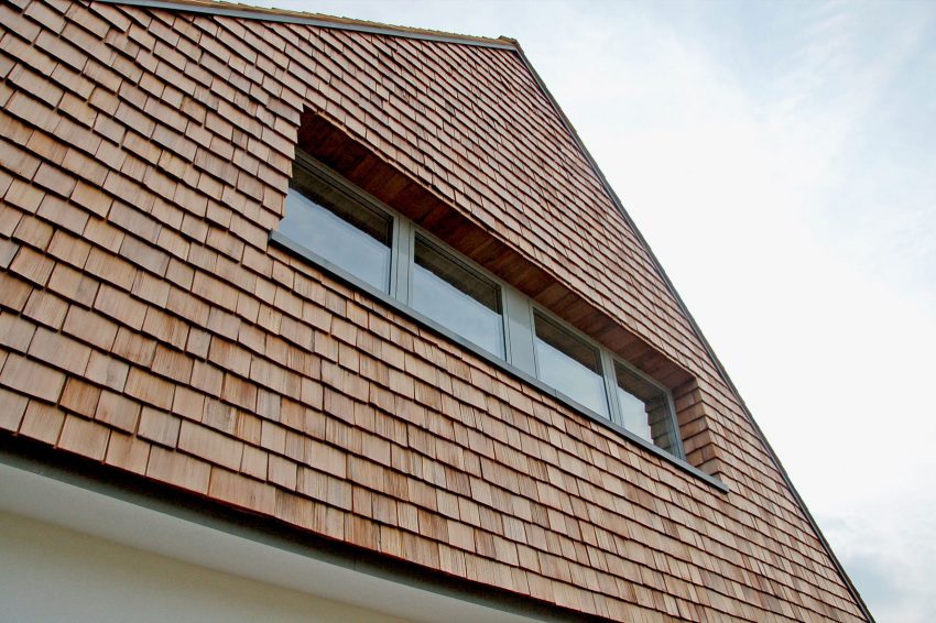 Moderna seoska kuća klasičnih obrisa