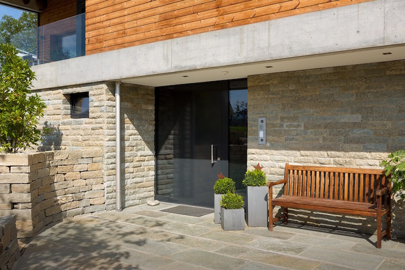 Atraktivna kuća ne prevelikih dimenzija