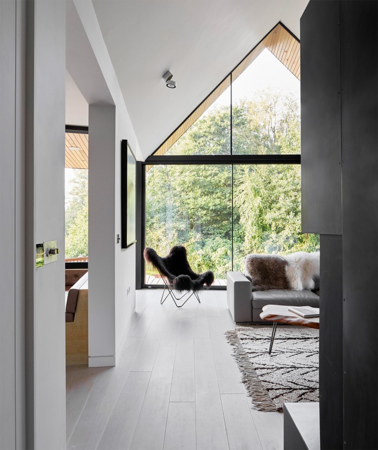 Kuća uz jezero by Platform 5 Architects