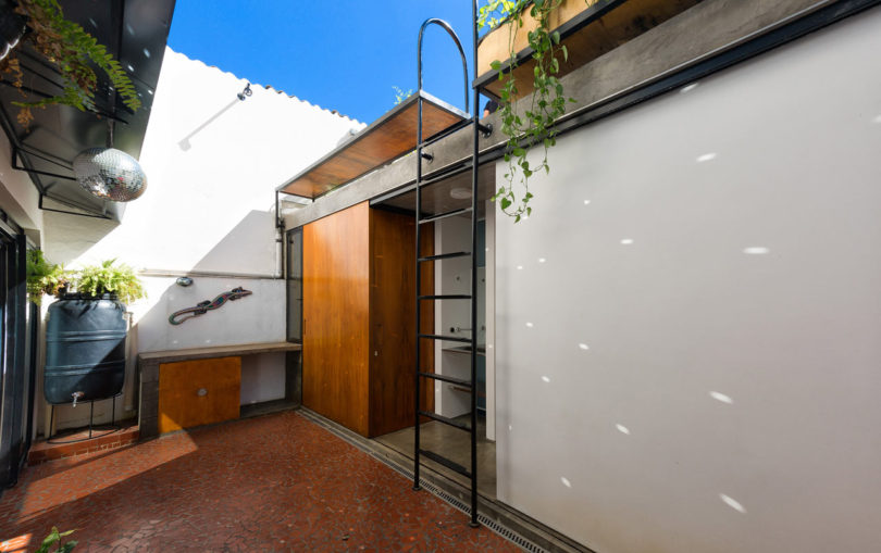 http://design-milk.com/a-small-sao-paulo-apartment-gets-an-annex-addition/