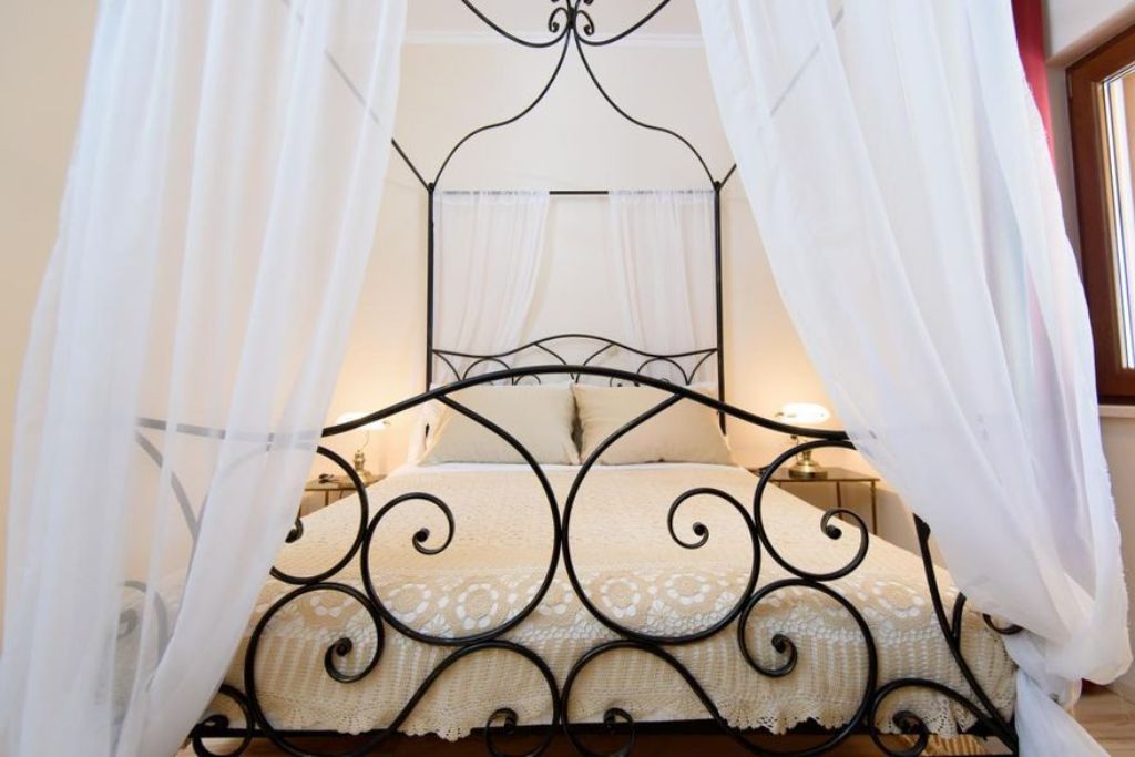 Spoj modernog i antiknog u kući za odmor Floreat