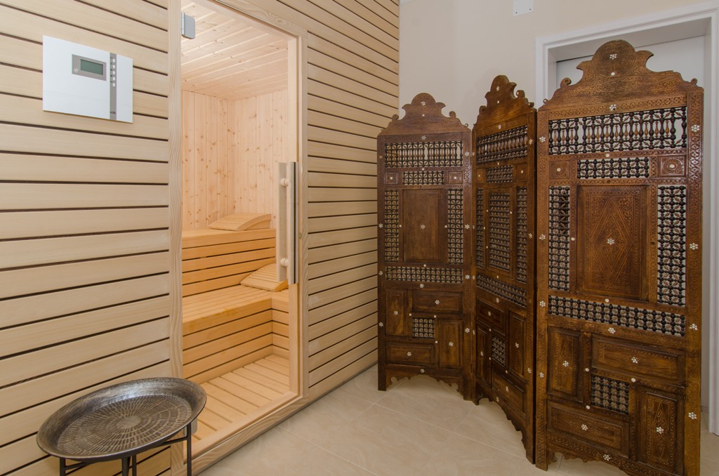 Spoj modernog i antiknog u kući za odmor Floreat