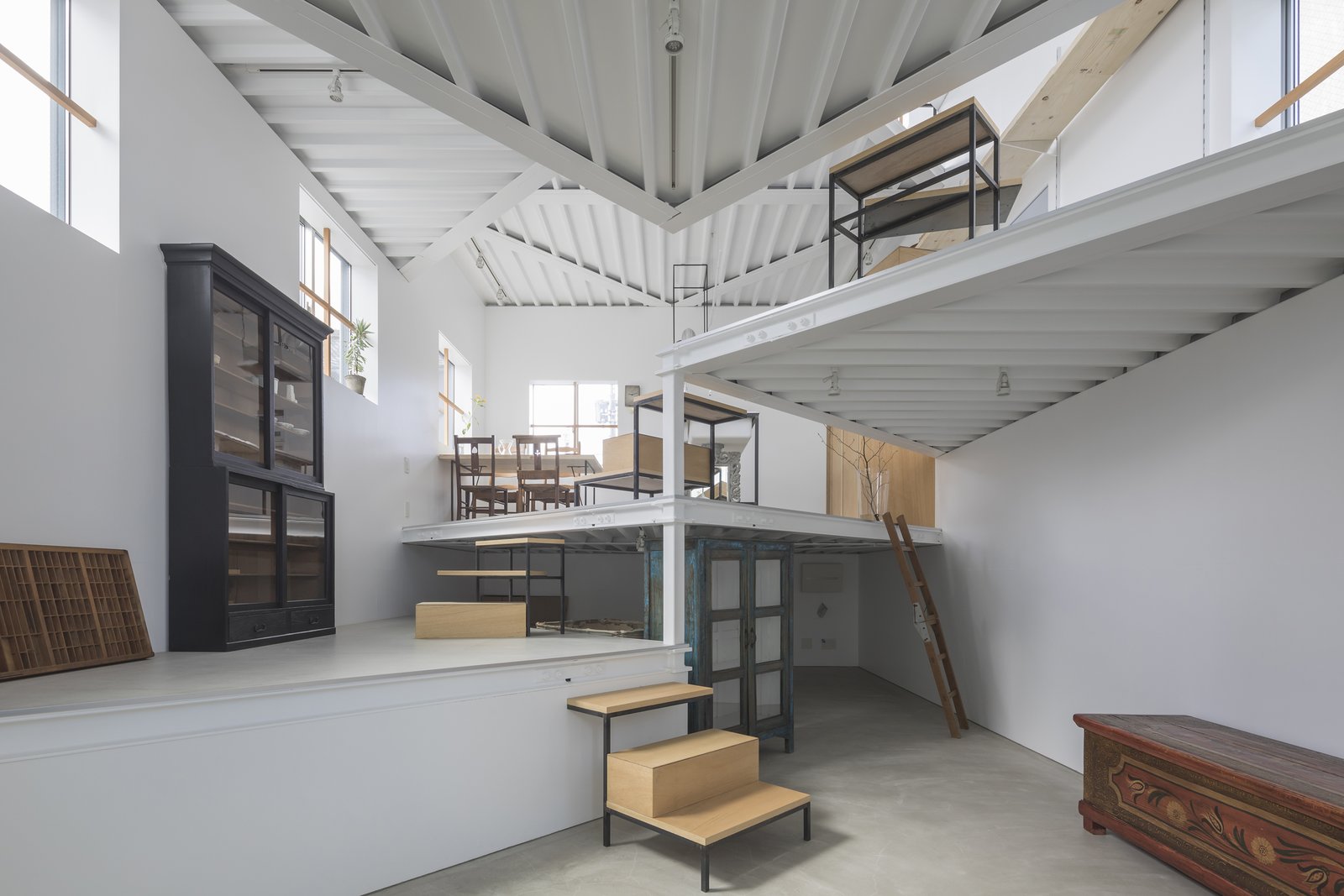 Totalno neobična kuća sa 13 platformi