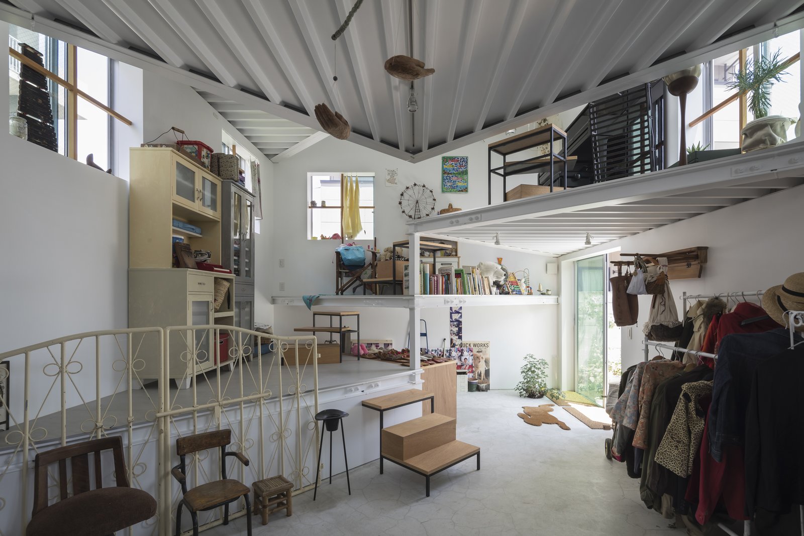 Totalno neobična kuća sa 13 platformi