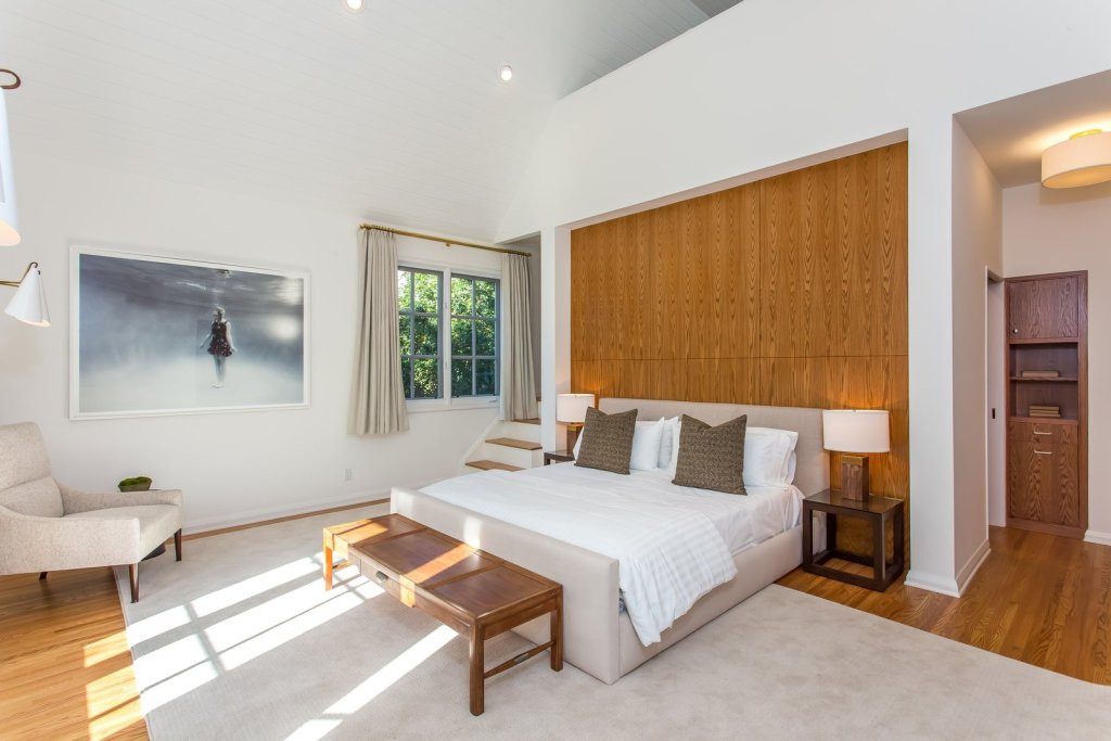 Moby prodaje kuću, cijena prava sitnica