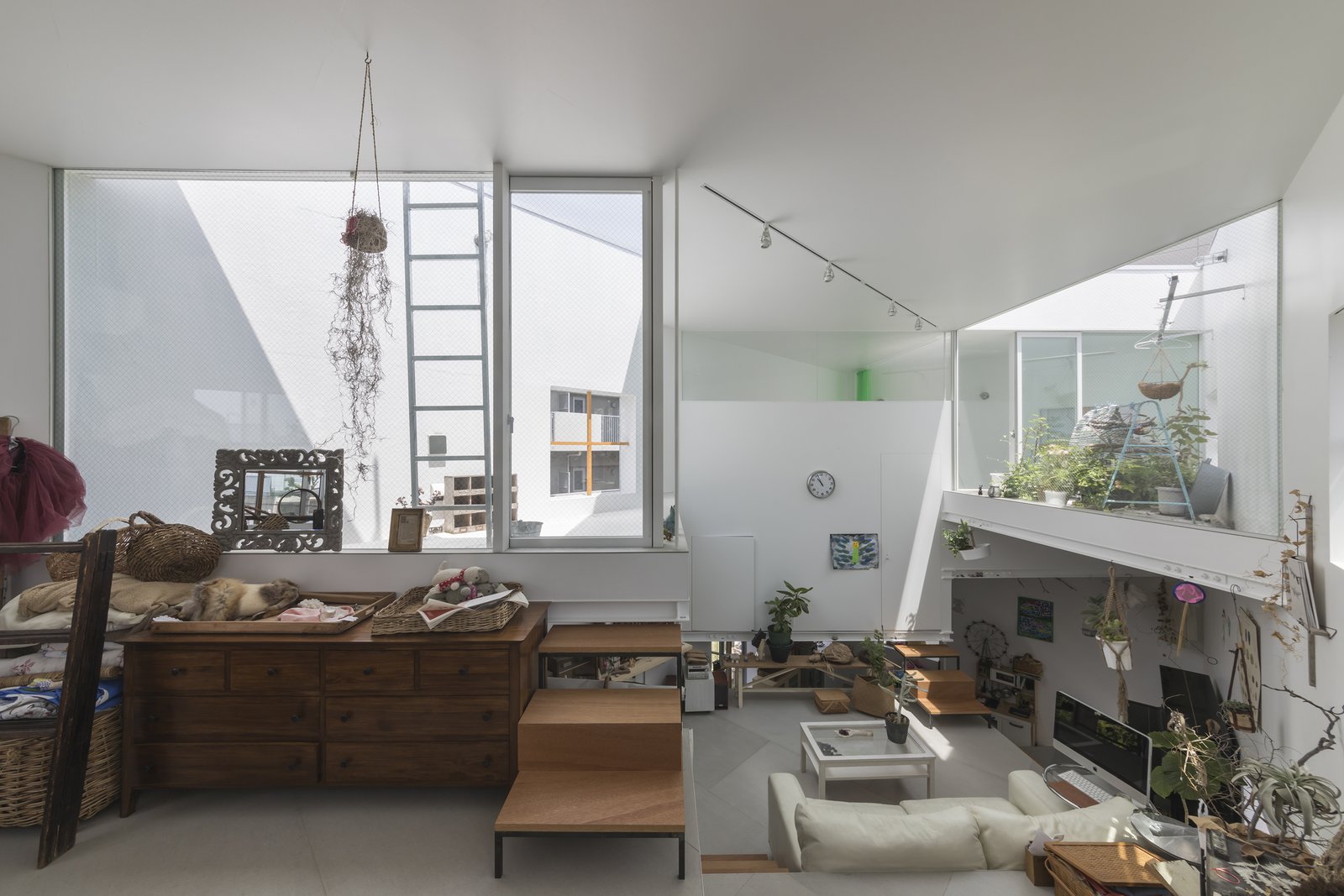 Totalno neobična kuća sa 13 platformi