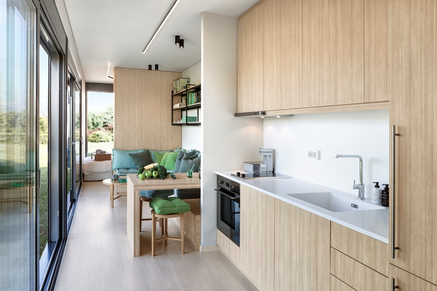 Brodski kontejner pretvoren u prekrasnu kućicu za odmor