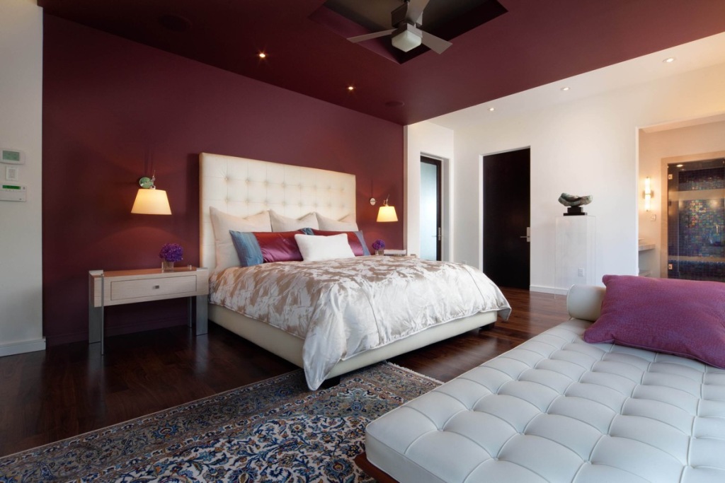 20 spavaćih soba ljubičaste boje