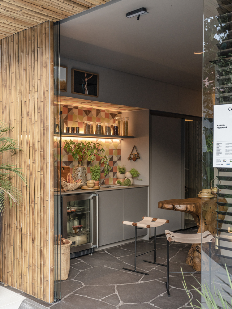 Studio apartman ispunjen zelenilom