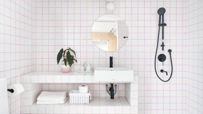 10 Bijelih kupaonica za koje ne možete reći da su dosadne